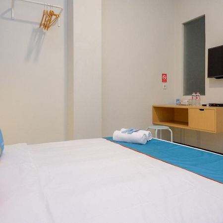 Sans Hotel Good Wish Semarang Jomblang 外观 照片