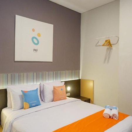 Sans Hotel Good Wish Semarang Jomblang 外观 照片