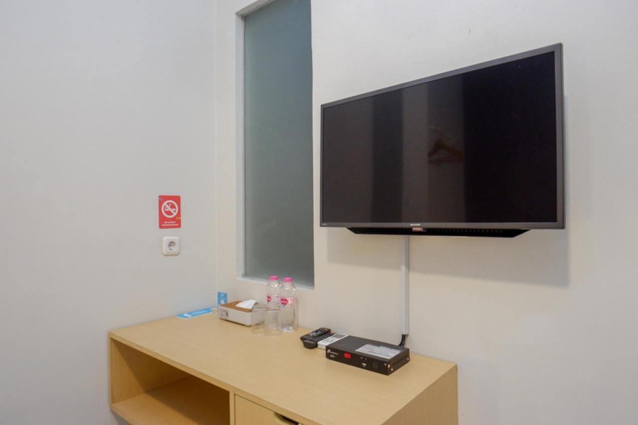 Sans Hotel Good Wish Semarang Jomblang 外观 照片