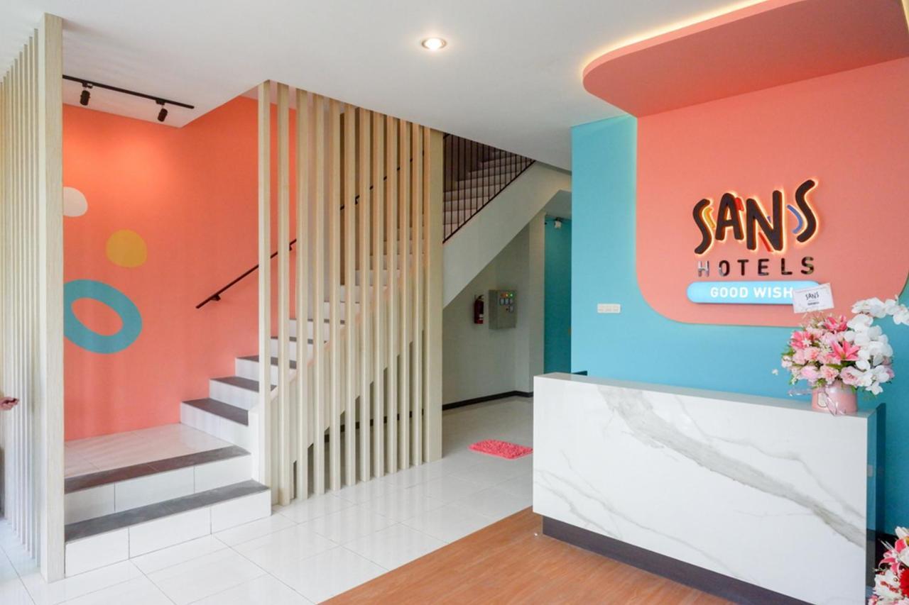 Sans Hotel Good Wish Semarang Jomblang 外观 照片