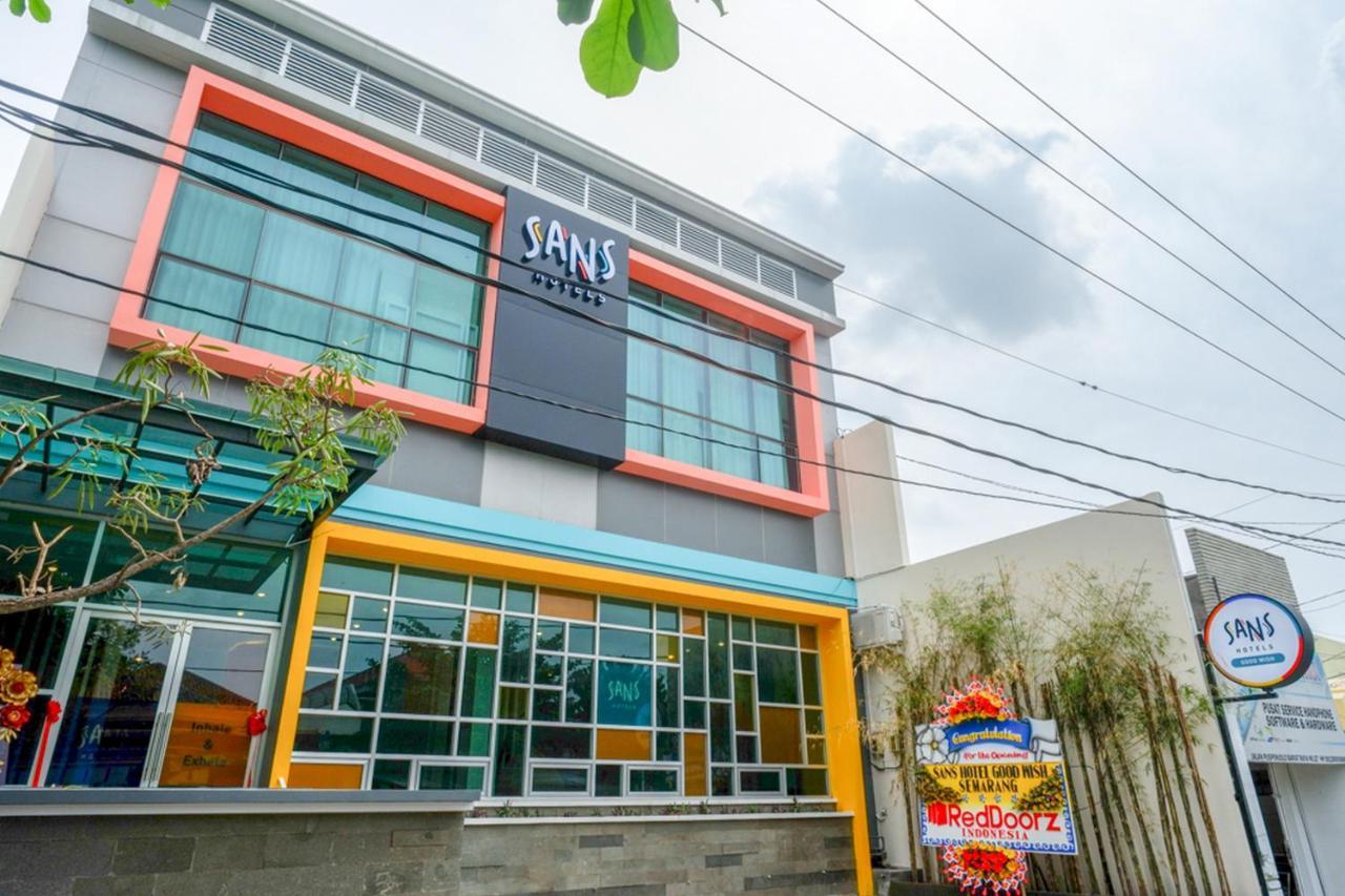 Sans Hotel Good Wish Semarang Jomblang 外观 照片