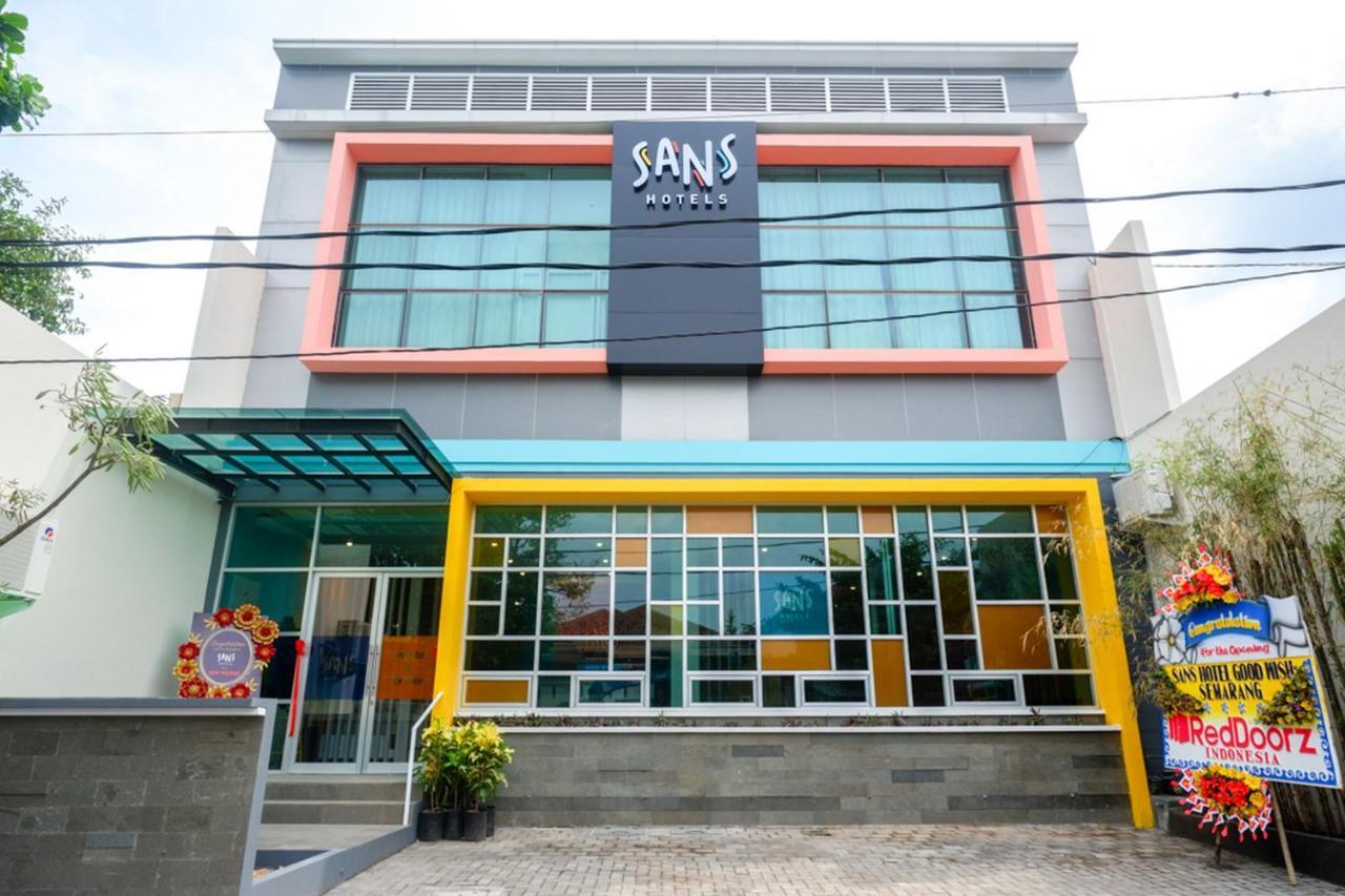 Sans Hotel Good Wish Semarang Jomblang 外观 照片