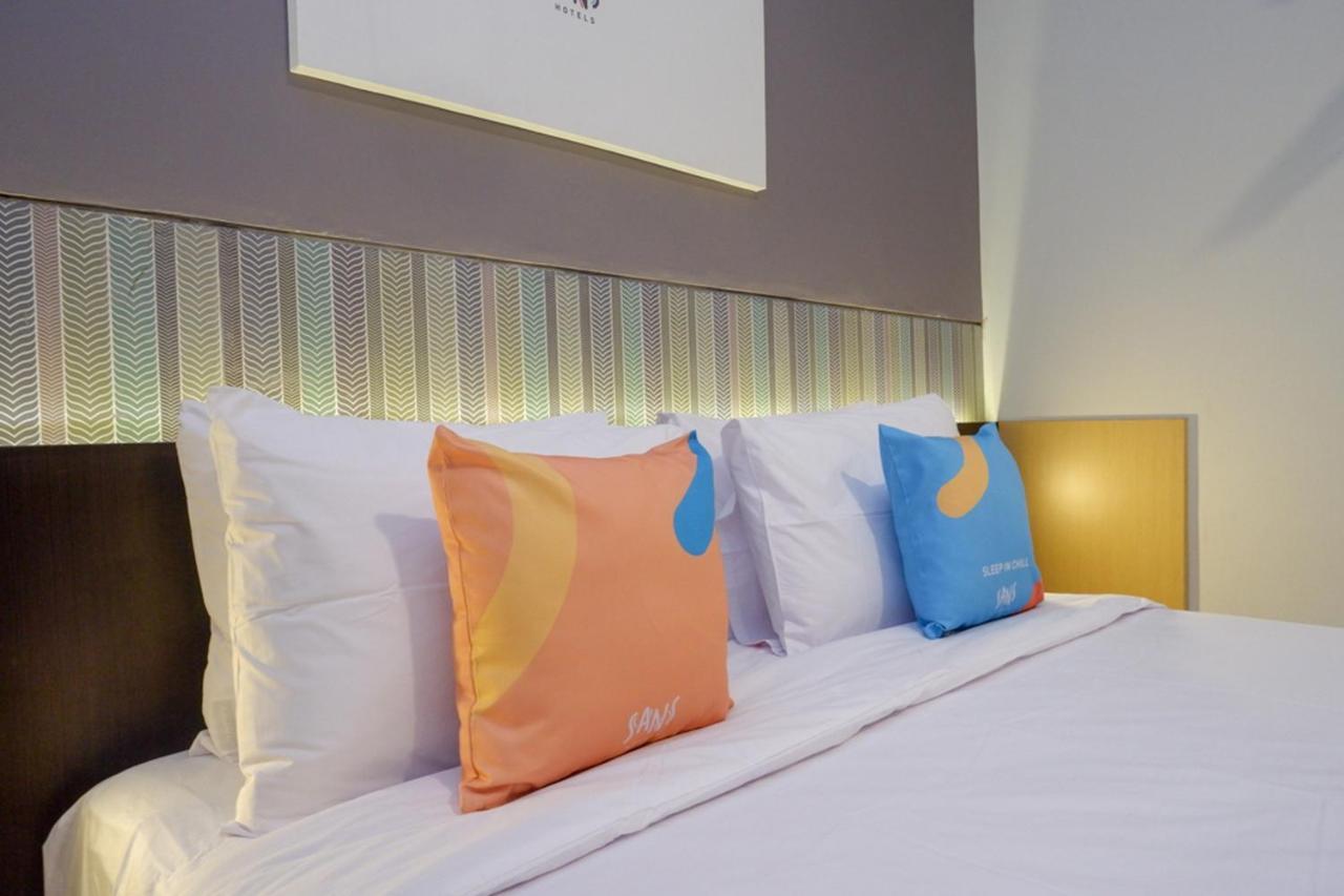 Sans Hotel Good Wish Semarang Jomblang 外观 照片