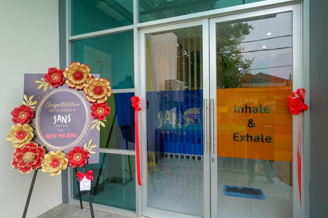Sans Hotel Good Wish Semarang Jomblang 外观 照片