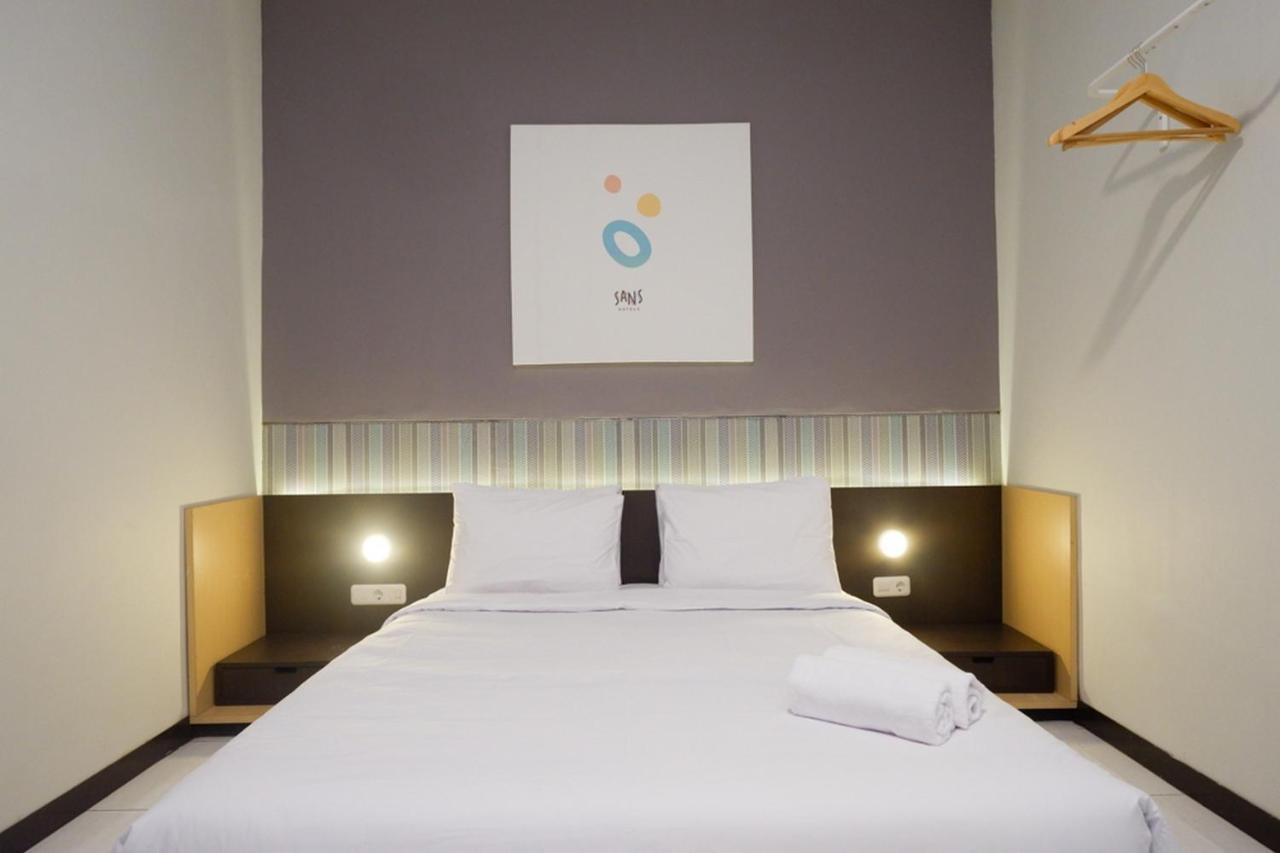 Sans Hotel Good Wish Semarang Jomblang 外观 照片